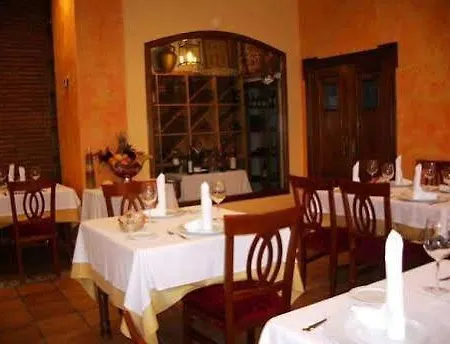 El Desembarco Hotel Los Palacios Y Villafranca